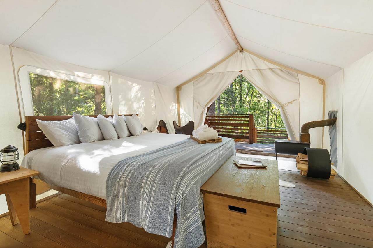Under Canvas Glacier Coram Exterior photo